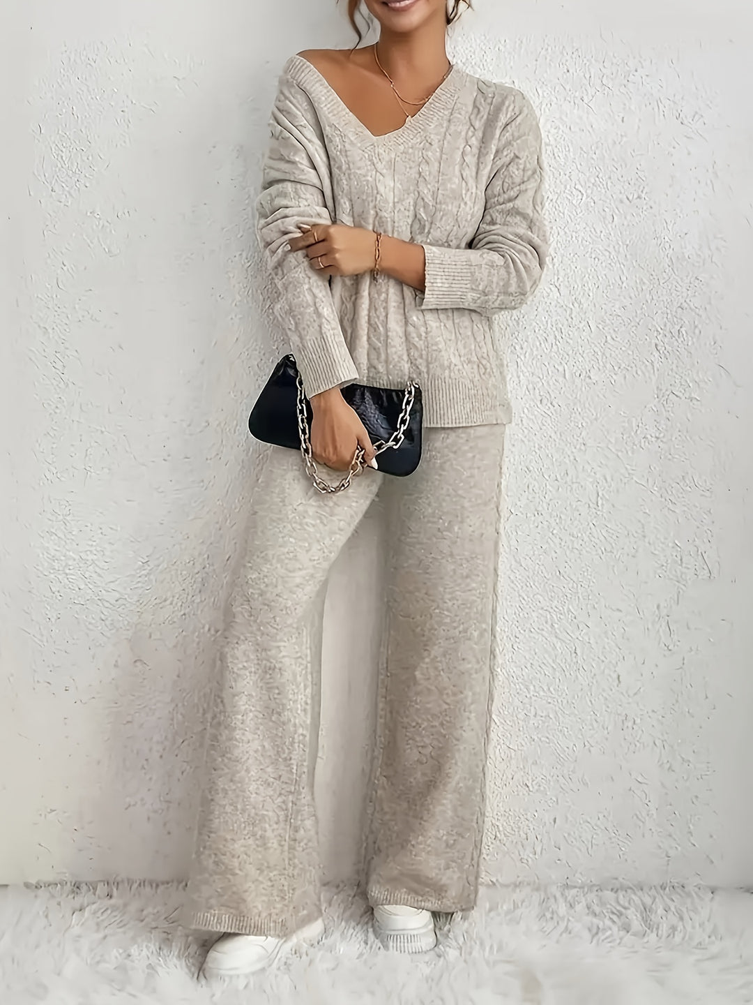 V-Hals Sweater en Wijde Broek Tweedelige Set - Fashionable & Casual