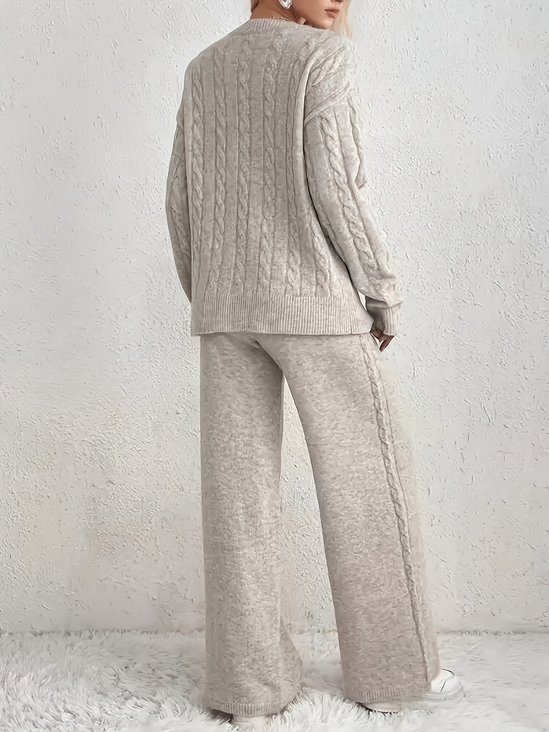 V-Hals Sweater en Wijde Broek Tweedelige Set - Fashionable & Casual